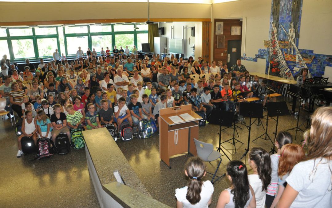 Neue Fünftklässler an der Karl-Kessler-Schule