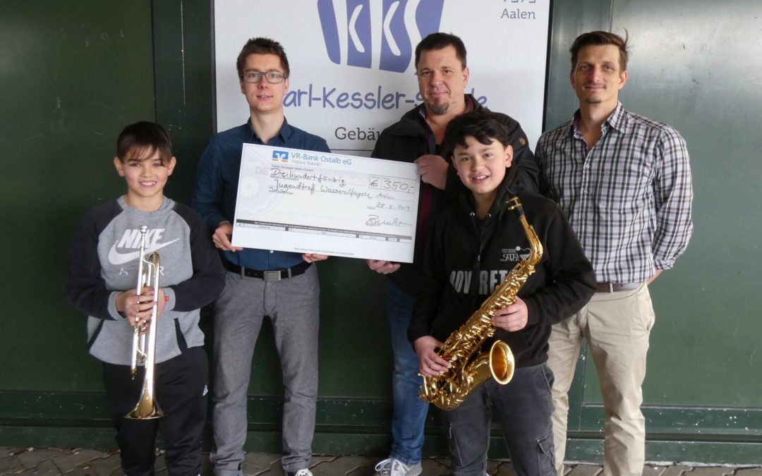 Musiker der KKS spenden für Jugendtreff Wasseralfingen