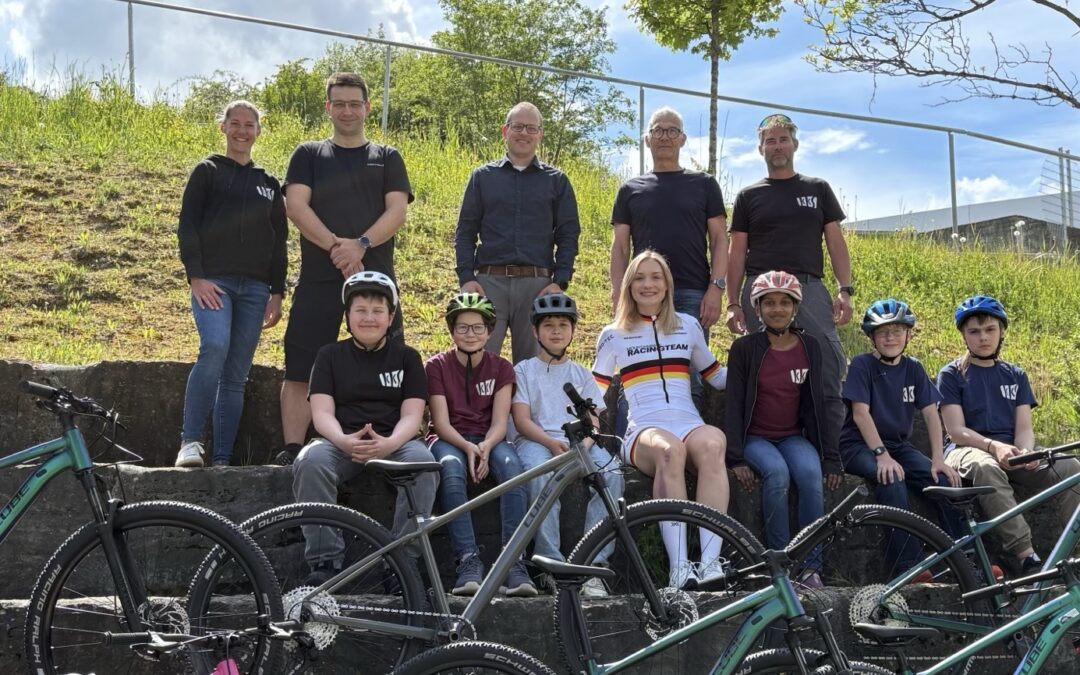 Sicher auf zwei Rädern – Karl-Kessler-Schule integriert das Fahrrad fahren in den Lehrplan